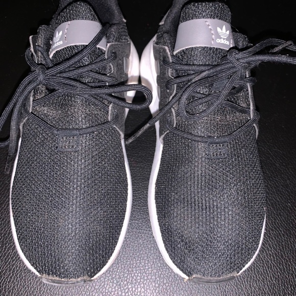 Addidas - Picture 3 of 5